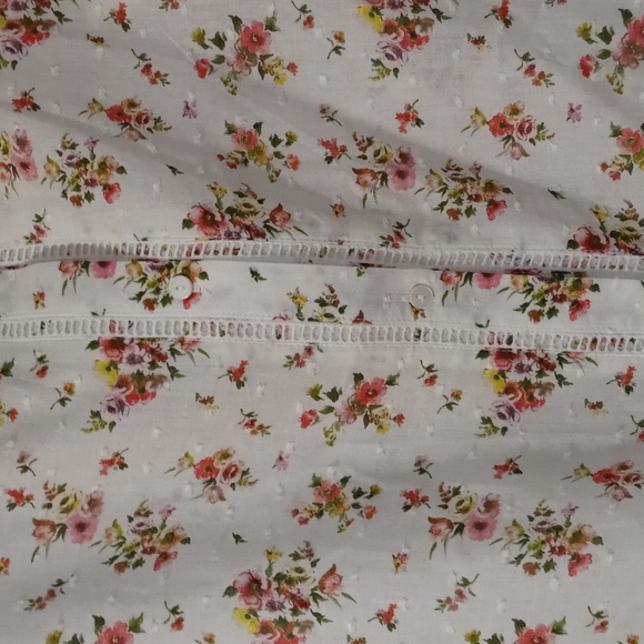 Zara Kids Shirts & Tops Zara Girl White Color Floral Fabric Puff